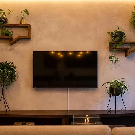 Stylish Seafront Living W Balcony & Fast Wifi Gzira