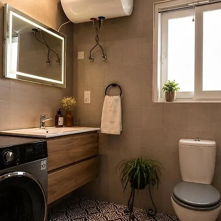 Stylish Seafront Living W Balcony & Fast Wifi Appartement Gzira
